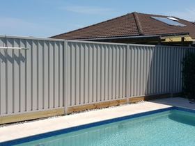 Pool fencing