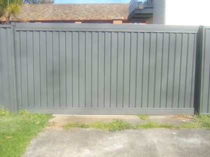 Automatic Colorbond sliding gate