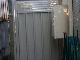 Colorbond Single Gate with 300mm Louvre Top