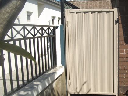 Colorbond single gate, Botany